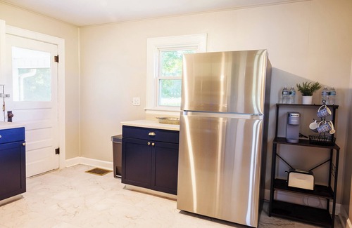 Greencastle Other | Charming 3-bedroom farmhouse in marvelous Greencastle near DePauw University