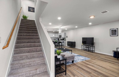 Haltom City House | Charming 3-bedroom house in Haltom City with WiFi and AC.