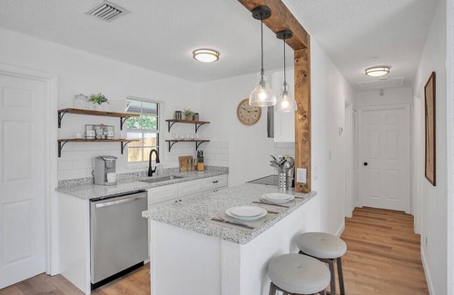 Beach Haven Cottage | Charming 3-bedroom cottage in JAX Beach/Mayo Clinic