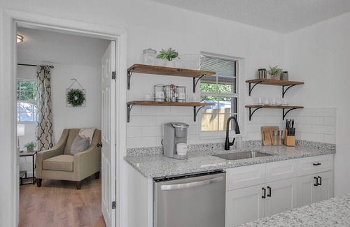 Beach Haven Cottage | Charming 3-bedroom cottage in JAX Beach/Mayo Clinic