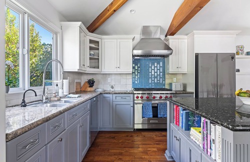 Pacific Palisades House | Charming 3-Bedroom Pet-Friendly Pacific Palisades Home