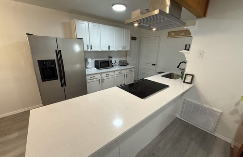Midwest City House | Charming 3-bedroom with WiFi and AC in Midwest City