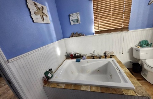 Moore Haven House | Charming 3-bedroom house with dock on river in Moore Haven