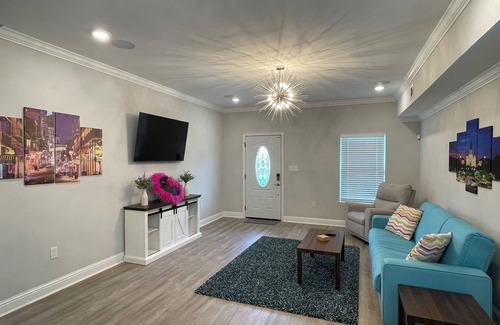 Faubourg Delassize House | Charming 3-bedroom house with WiFi, AC in terrific New Orleans