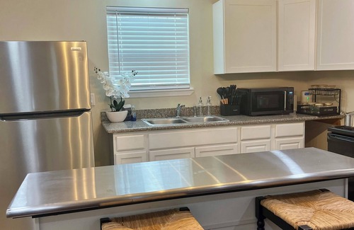 Saint Roch Condo | Charming 3-bedroom in wonderful New Orleans 10 mins to French Quarters