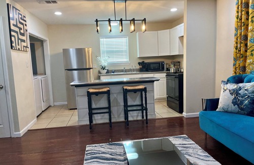 Saint Roch Condo | Charming 3-bedroom in wonderful New Orleans 10 mins to French Quarters