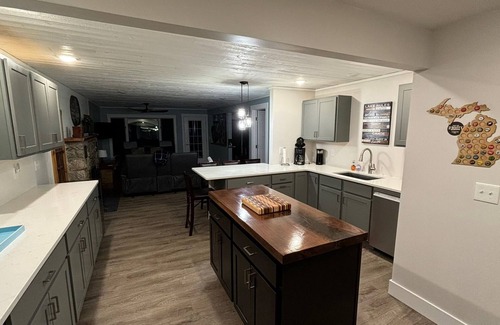 St. Helen Cottage | Charming 3-bedroom, 1.5 bath cottage on the lake and near ORV trails
