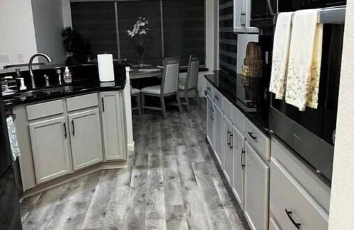 Far North Central House | Charming 3-bedroom house in San Antonio with WiFi and AC