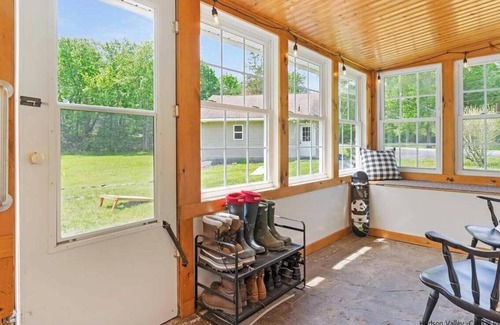 Saugerties House | Charming 3 bedroom, 2 bathroom Catskills cottage
