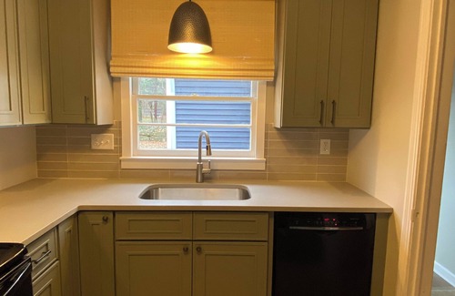 Silver Lake House | Charming 3-bedroom house with WiFi, in beautiful Silver Lake.