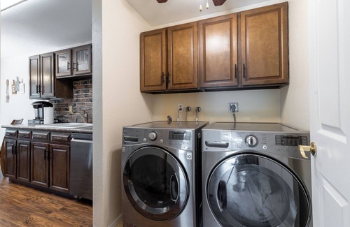 Westcliff and Cambridge House | Charming 3-bedroom duplex in the heart of Westminster with private patio