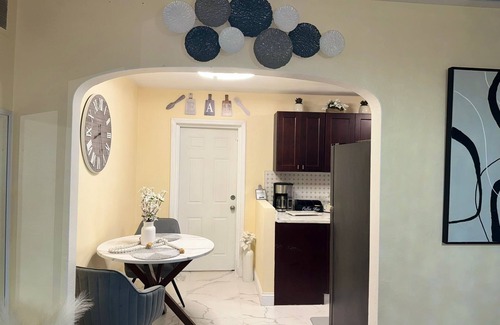 Winter Haven House | Charming 3-bedroom 2 bathroom home in brilliant Winter Haven,pet friendly, WiFi
