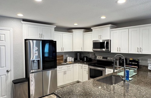 Winter Haven House | Charming 3-bedroom house in tranquil Winter Haven w/Lake Access