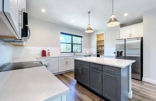 Fairvilla House | Charming 3-bedroom townhome with AC and WiFi in Winter Park