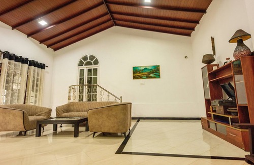 Narammala Villa | Charming 3-bedroom villa with AC, WiFi in serene Kadahapola, Narammala