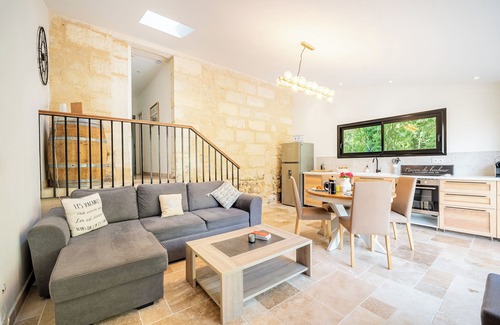Fronsac Villa | Charming 3-bedroom villa with pool and AC in fabulous Fronsac accross a river