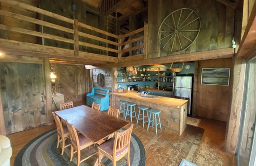 Landgrove House | Charming 3 BR Barn House in Landgrove overlooking the valley and near Bromley