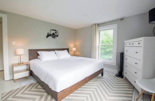 Haines Falls House | Charming 3-BR Farmhouse 10-min to Hunter