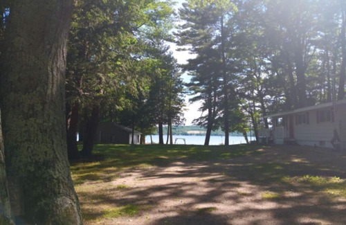 Honor Cabin | Charming 3 BR Lakefront Cottage - Gateway to Platte Lake & Sleeping Bear Dunes!