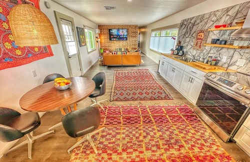 Cottonwood-Verde Village House | Charming 3-home cluster | Outdoor haven