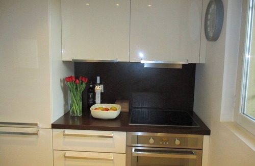 Valbonne Apartment | Charming 3 p. garden level 5 min walk from Valbonne village