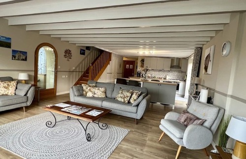 Lehon House | Charming 3★ Riverside Gîte in Léhon, Dinan | Pet-Friendly & Family-Friendly