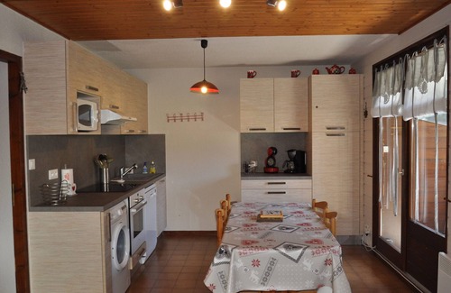 Abondance Apartment | Charming 3-Room Flat Near Village Center – Summer Multi Pass at €3/Day!