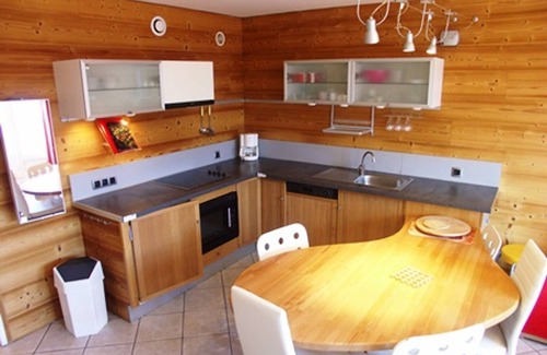 Orcieres-Merlette Apartment | Charming 3-room, pets allowed, 700m from slopes, 6 people, bedding included in winter