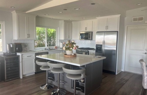 Rancho Palos Verdes House | Charming 3-bedroom house with city and ocean views in tranquil Palos Verdes.