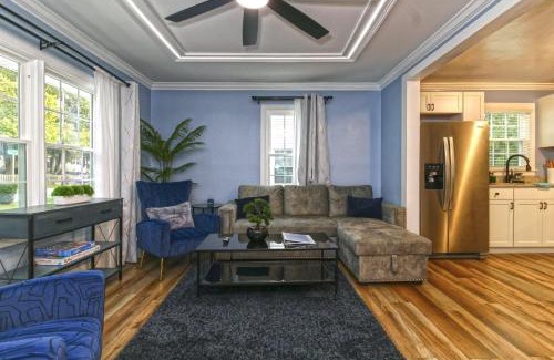 Greensboro House | Charming 3bdrm 2ba mins to Downtown