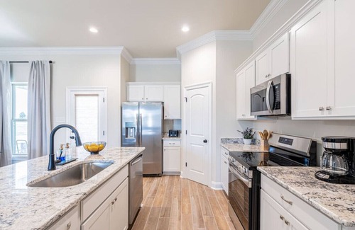 Milton House | Charming 3Bed 2Bath Oasis