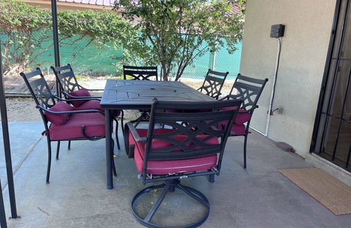 Rio Rancho House | Charming 3bedroom house in Rio Rancho with WiFi, AC, garage and fenced backyard