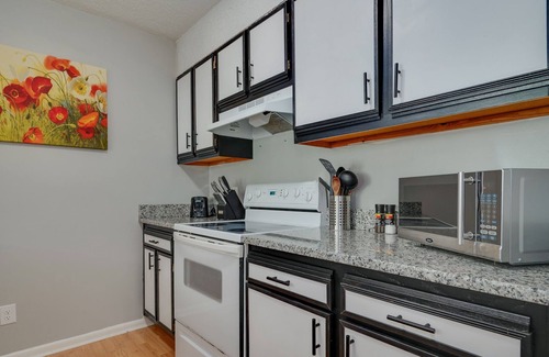 Williamsburg House | Charming 3BR, 2BA in Central Williamsburg!