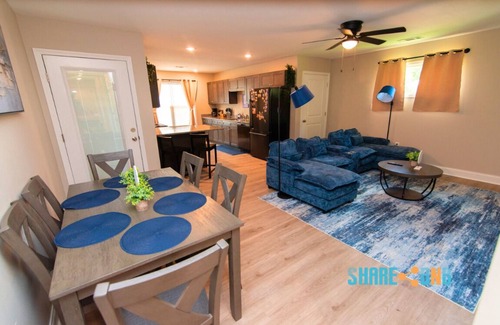 Jacksonville House | Charming 3BR Family Stay | Fenced Yard & Streaming TV