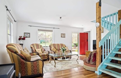 Glenburn House | Charming 3BR Farmhouse Sanctuary