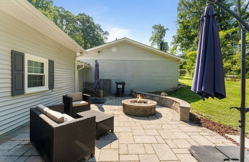 Ruby House | Charming 3BR Home in Scenic Fredericksburg AC & Comfort