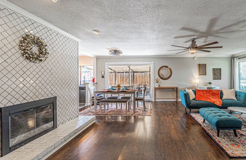 Garland House | Charming 3BR House - Pool, Games, and Grill in Garland