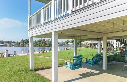 Kiln House | Charming 3BR River House w/Private Dock