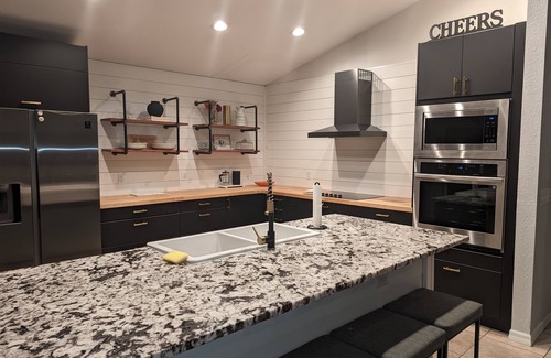 Dundee House | Charming 4/3 in the Heart of Central Florida Upgraded appliances and furnishings