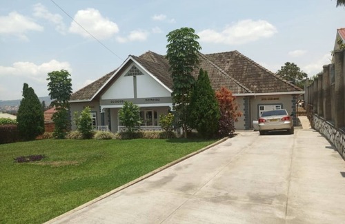 Kigali House | Charming 4-Bed House in Kigali