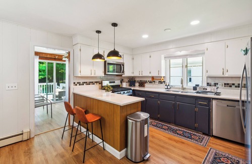 North Providence House | Charming 4-bedroom house with AC and WiFi in fabulous North Providence