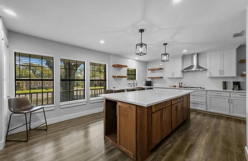 Richland Hills House | Charming 4-bedroom house in lovely Richland Hills