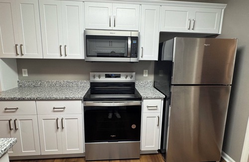 Gracewood House | Charming 4-bedroom/2 bath house with AC and WiFi in lovely Hephzibah