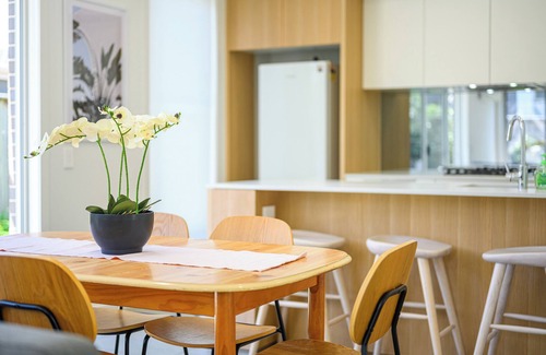 Leppington House | Charming 4-bedroom house in delightful Denham Court with AC, WiFi