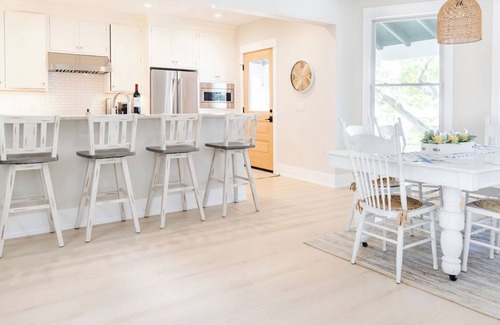Macatawa Cottage | Charming 4-bedroom beachside Lake Michigan cottage in beautiful Macatawa