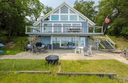 Pigeon Ski Chalet | Charming 4-bedroom beachfront chalet on Sand Point in Caseville Twp
