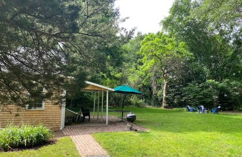 Cotuit Cottage | Charming 4-bedroom Cottage in the quaint village of Cotuit