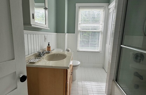 Plainfield Other | Charming 4+bedroom farm stay just 10 minutes from downtown Barre