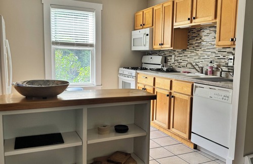 Plainfield Other | Charming 4+bedroom farm stay just 10 minutes from downtown Barre