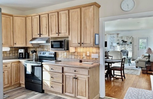 Elkton Other | Charming 4-bedroom Farmhouse with Large In-Ground Swimming Pool and River View